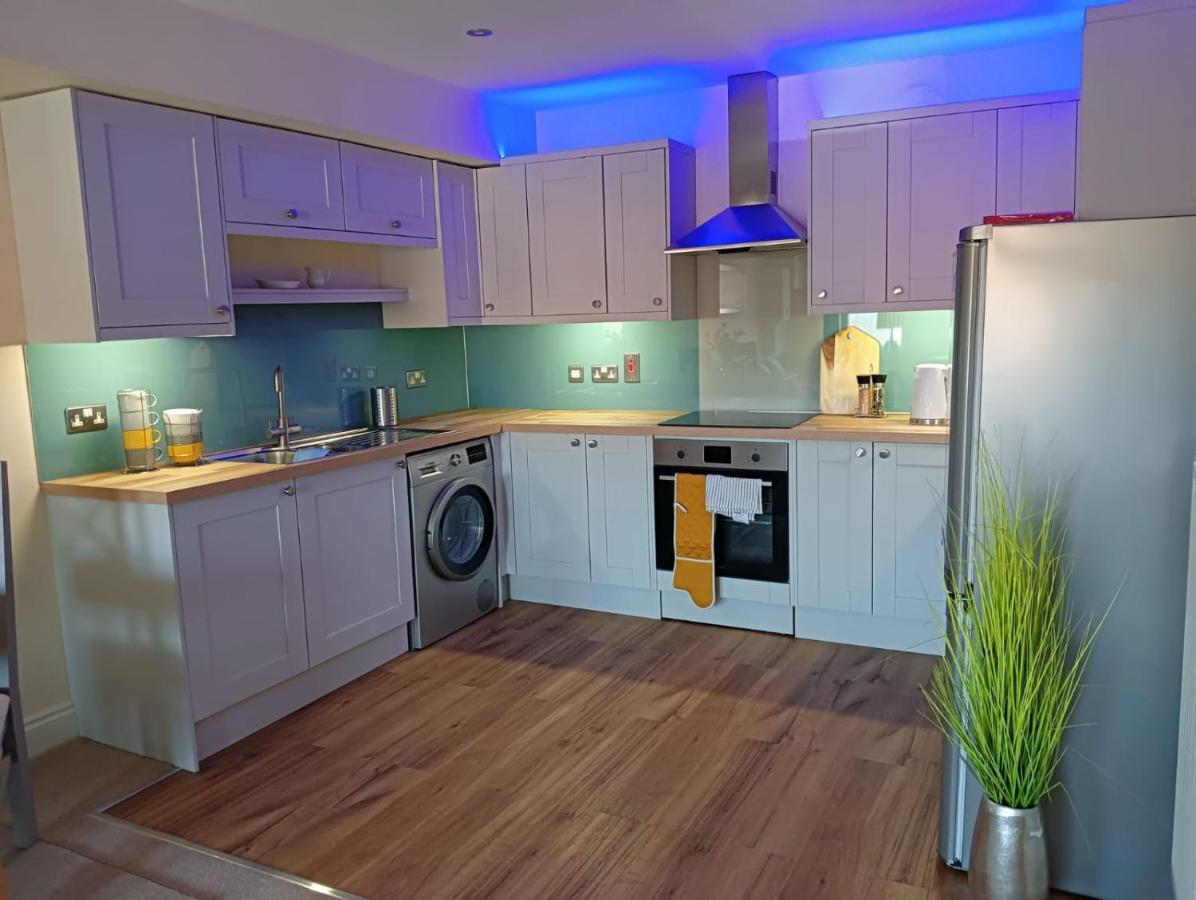 Barchester House Apartments Delux Salisbury Extérieur photo