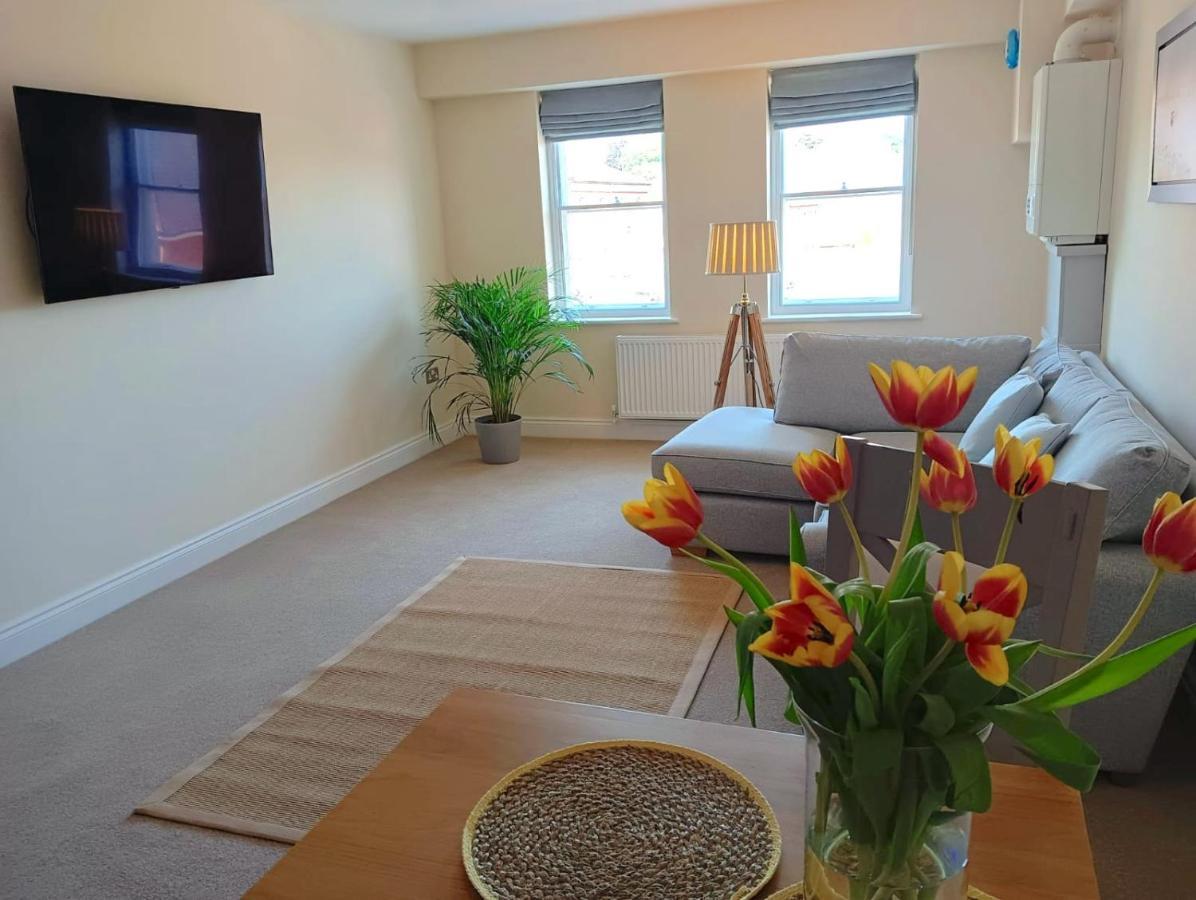 Barchester House Apartments Delux Salisbury Extérieur photo